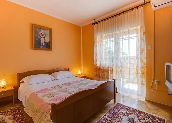 Apartment Stela
